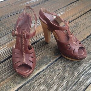 Frye Brown Leather Fran X Stitch Platform Wood Peep Toe Sandals 8.5 Heels Shoes